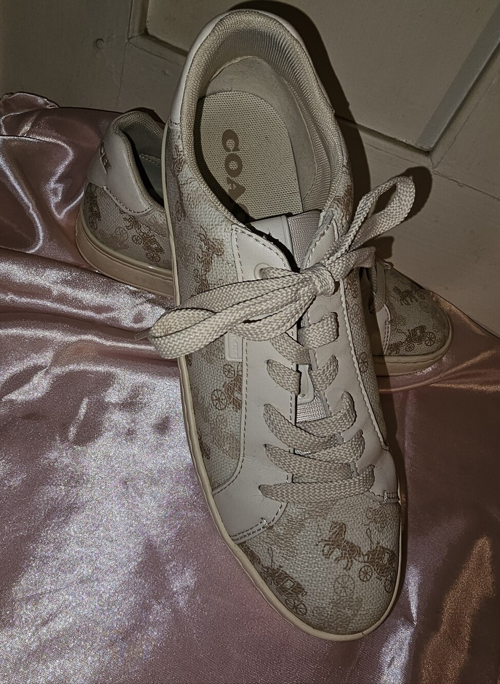 Coach Cream Signature Print Low-Top Sneakers Horse & Carriage